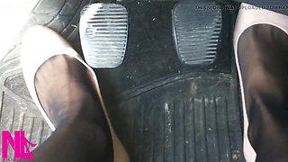 Voluptuous Revving in Rose Ballet Flats