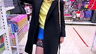 Real risky sex in man's toilet - agent pickup student in Walmart