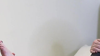 Sissy shows foot skils