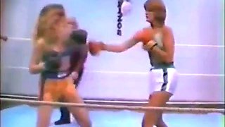 JUDELL deLONG VINTAGE BOXING: Big Tits, Big Ass  Babe Porn
