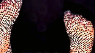Beautiful Curvy Girl Jerks Me off with Her Cute Feet Until She Cums on Them