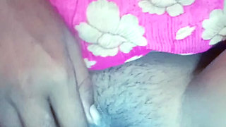 Indian bhabhi fingaring
