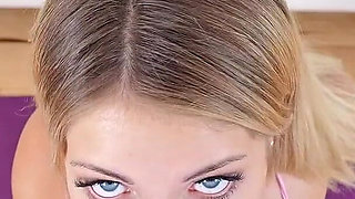 Petite Amateur Teen Emma Bugg Is Fucked by Casting Agent