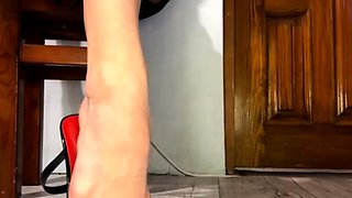 Linsey Dawn solo foot fetish