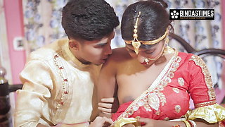 Indian Bhabhi Bebo first time real Suhaagraat with her husband Ady