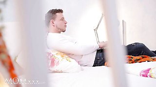 Mom XXX featuring Giulia Diamond's big tits trailer