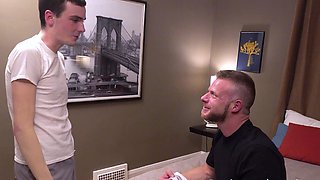 Horny twink Myott Hunter takes beefy Brian Bonds cock raw
