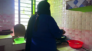 Desi Mallu Hot Wife Fucked in Kitchen When She Cooking for Husband, but She Fucked by Husband's Friend