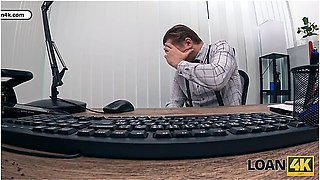 Massage Girls Are Really Skilful In The Office Sex!