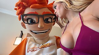 Tattooed blonde Lilith Grace gave the best handjob and blowjob then took a messy facial like a pro