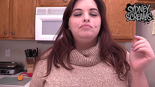 Hungry Hungry Housewife - HD Wmv