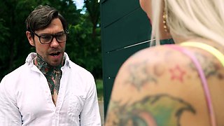 Tattooed Blonde MILF Blondie Bombshell Fucked Hardcore