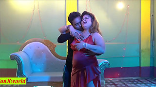 Office Boss fucking my Beautiful Girlfriend! Indian Boss Sex