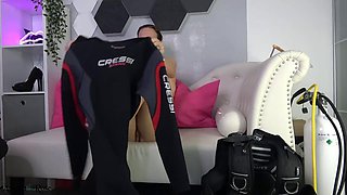 Annika Bonds Underwater Fetish with Wetsuit Vest and Scuba Tank Toy