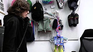 Shoplyfter - Curvy Babe With Perfect Round Booty Makes A