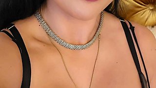 Big ass babe exposes her big boobs