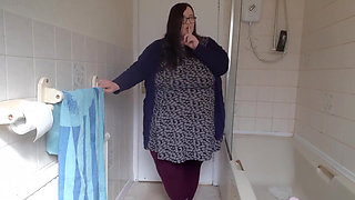 Ssbbw shower strip tease lets get naked
