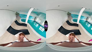 Horny Holly Molly lures stranger at luxury motel pool - teenmegaworld
