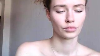 Brunette Solo Webcam Masturbation