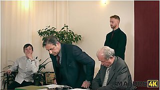 Courtroom Chaos - Lilian Black