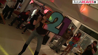 Sexy girl gets pussy licked and fingered then rides a huge cock to a cumshot