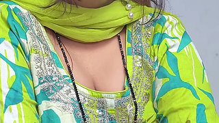 Newly Married Bahu Wants to Learn How to Give Perfect Blowjob...sasur Bahu Hindi Close up Blowjob Video.