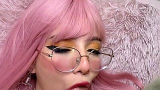 Amateur brunette teen blowjob and cumshot