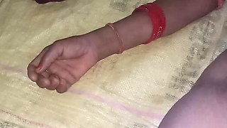 I Fingered My Wife's Pussy and Took Out the Water