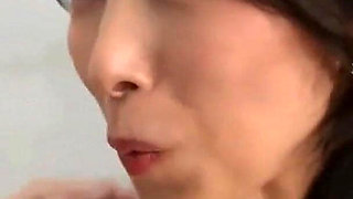 The Peak of a High-class Beauty 48 Years Old, Former Secretary, Debuting with Timeless Looks and Evolving Desires. Chapter.1