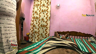 Masseuse Caught the Client Jerking off and Gave Him a Happy Ending Massage