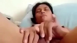 Indian desi girl solo fingring orgasum video