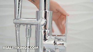 Reality kings - hot milf Isabelle Deltore’s vibrator flash in the bath tempts jordi into fucking shower Anal Sex