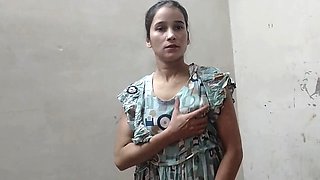 Desi bhabhi's young body is too tempting to resist