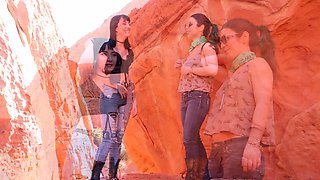 Lesbian college teens outdoors sucking pussy