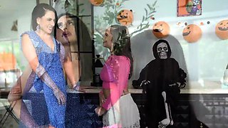 Sandy Love, Bunny Fae - Feeding These Kitties Some Milk