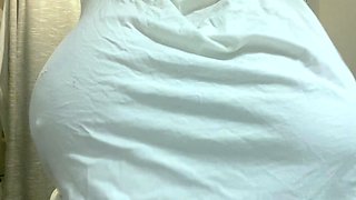 Amateur tennis player exposes her big boobs