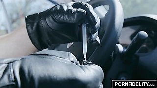 Pornfidelity Jessa Rhodes bangs to save her life