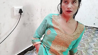 Bhabhi ne jabar dasti doodh daba daba kar pela