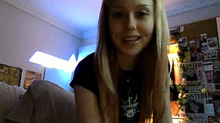 Webcam Teen masturbates and pretends you came in her mouth