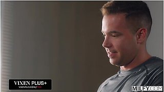 Gorgeous Bubble Butt Milf Savanah Storm Gets Stretched Out