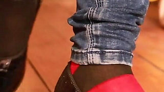 Clogs & Opaque Tights - Footplay Contrast