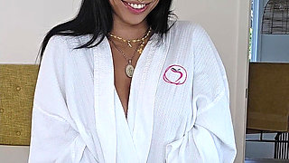 Naughty Fat Pussy Starlet Ava Valentina Massage