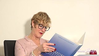 Amoral cougar mind-boggling porn scene