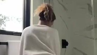 Claire Stone douche PPV