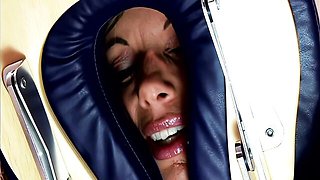 Handjob trailer with dainty Kristal Summers from Titopia