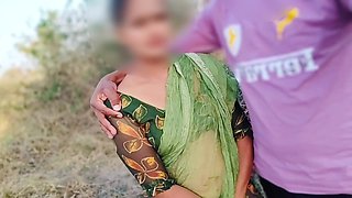 Desi Village Bhabhi Fuck in Jungle with Her Devar, Indian Beautiful Bhabhi Ki Outdoor Chudai,in Hindi Audio Desi Teen Tight Puss