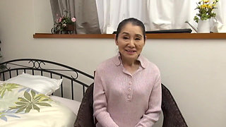 A Japanese MILF Turned Out She Really Likes Dick! - Part.1