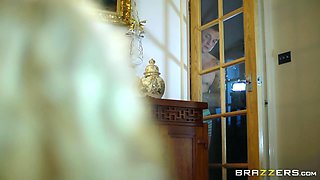 Cumming Home For Christmas! Part Two With Carla Cox, Seth Strong - Brazzers