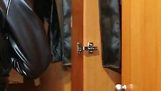 Solo, Real Hotel Hallway Fingering Challenge