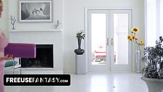 Hot yoga teacher helps sensual mummies with cunny stretching